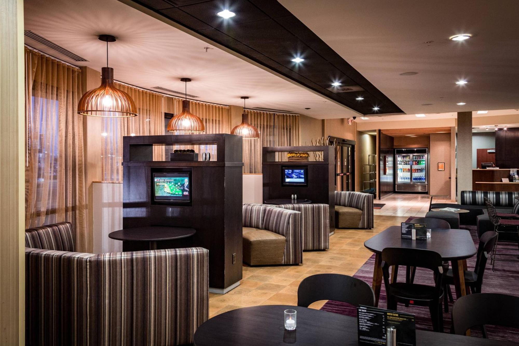 Courtyard By Marriott Norman Exterior foto