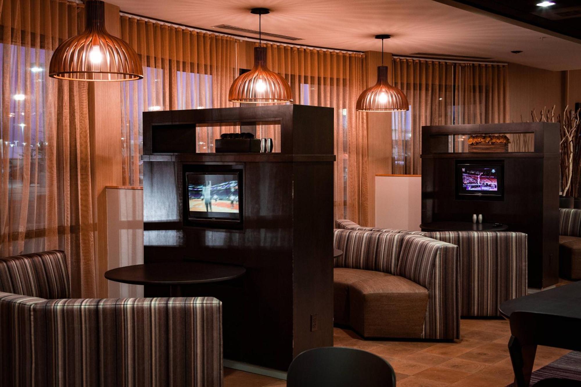 Courtyard By Marriott Norman Exterior foto