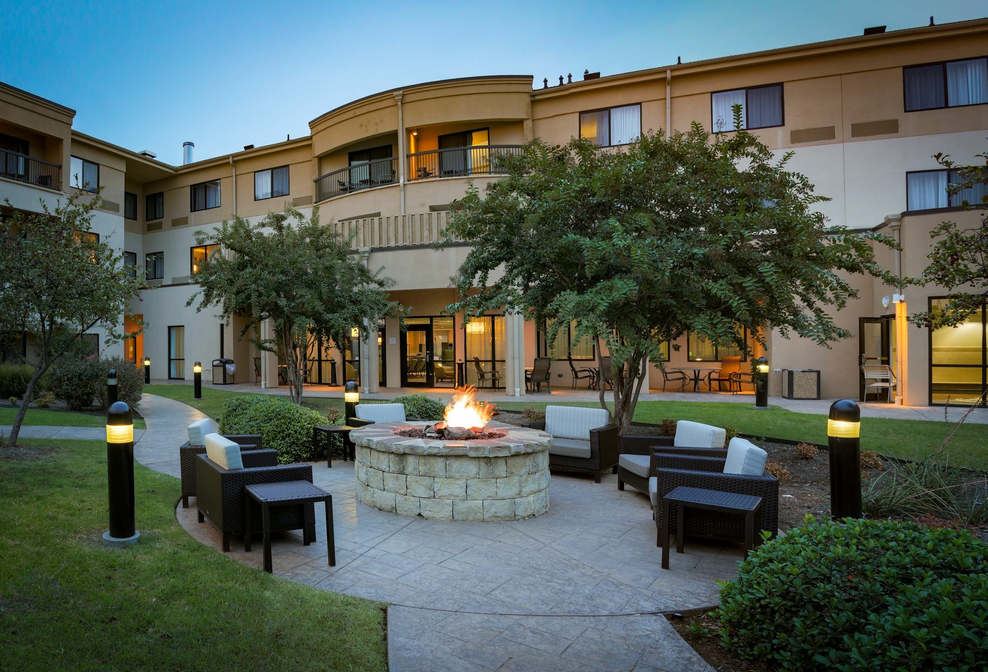 Courtyard By Marriott Norman Exterior foto