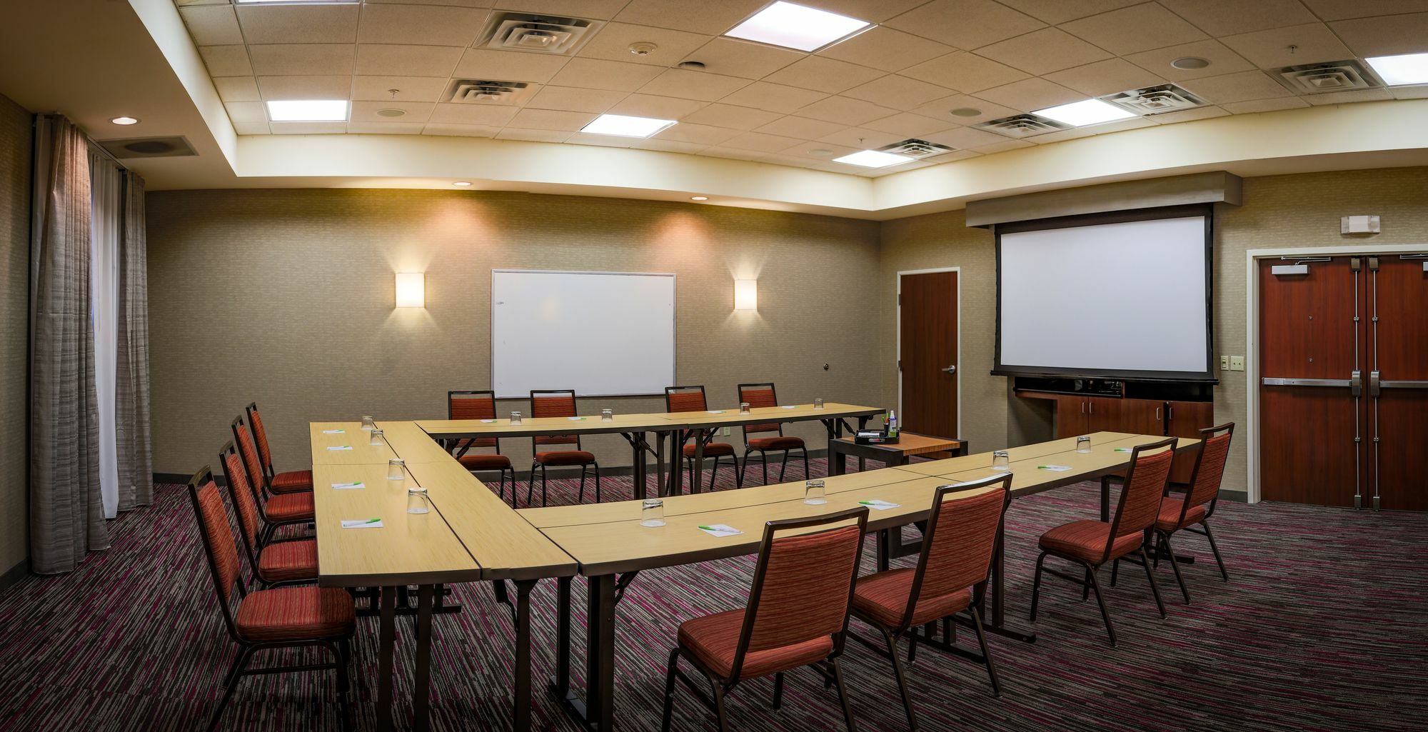 Courtyard By Marriott Norman Exterior foto